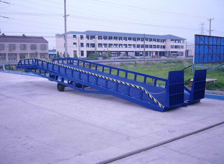 移動(dòng)登車(chē)橋